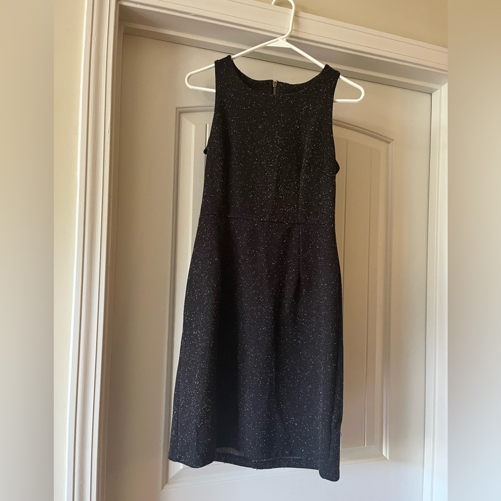 Small black and white old navy dress